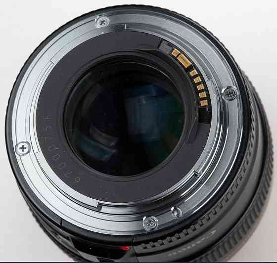 Объектив Canon EF 100mm. F/2.0 USM Киев