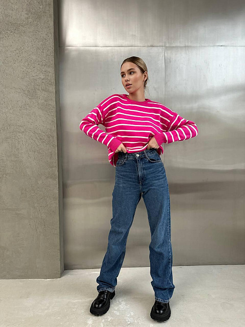 Жіночий базовий смугастий светр оверсайз вовна 70% акрил 30% Малина Одеса - фото 4