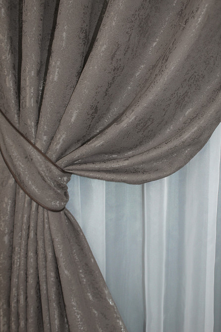 Комплект штор на люверсах VR-Textil Льон мармур Pavliani № 1373ш 150х250 см 2 шт Коричнево-сірий (37-0046) Київ - фото 5