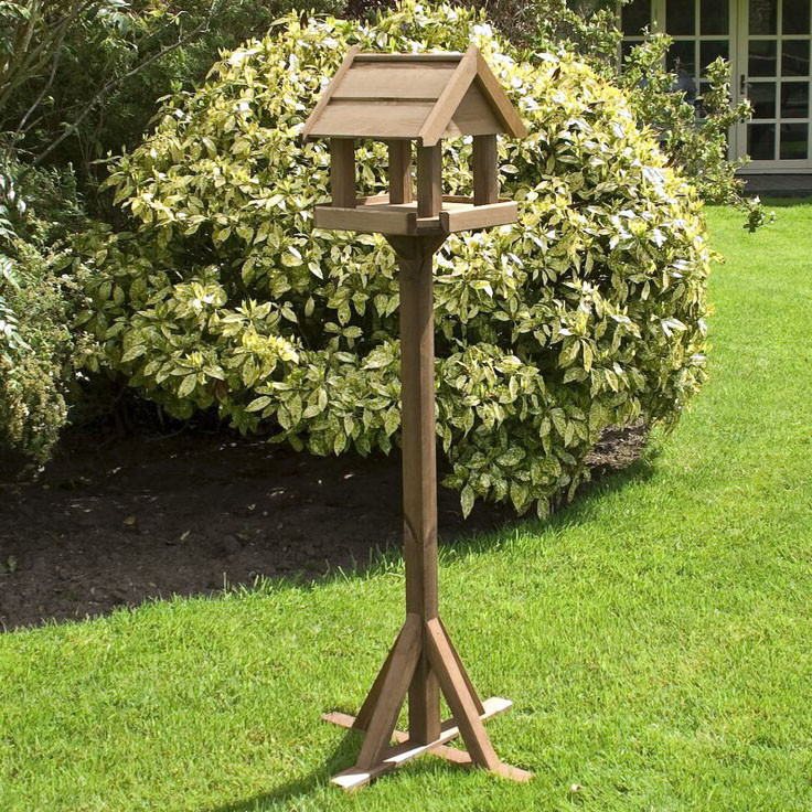 Кормушка на стойке 