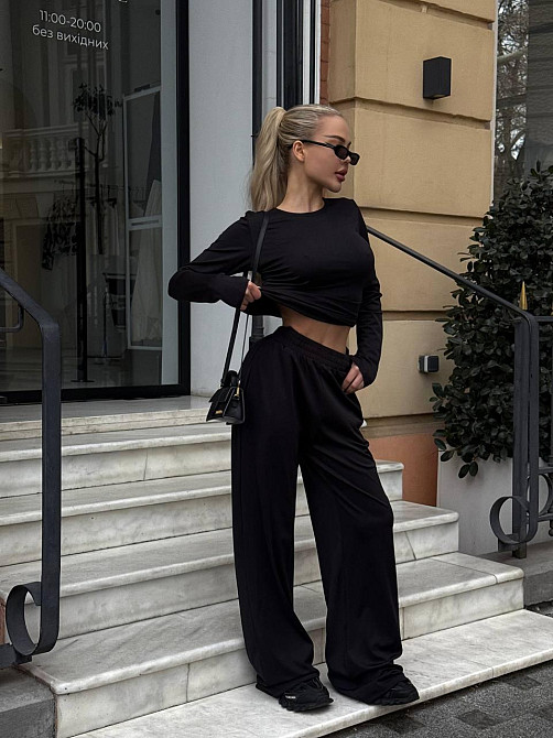 Жіночий базовий прогулянковий костюм-двійка: лонгслів і штани турецький мікродайвінг Чорний Одеса - фото 1