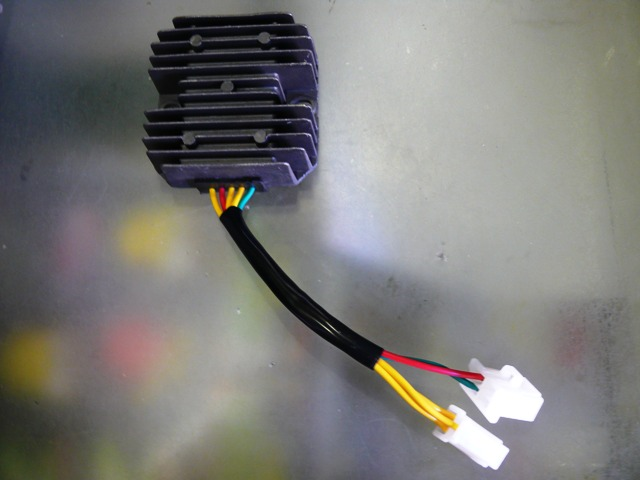 Реле струму скутер 4 т 150 5 проводів велике Мукачево - фото 1