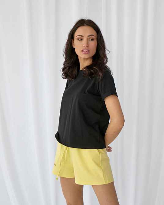 Базовая футболка женская однотонная Черный XL Харьков - изображение 1