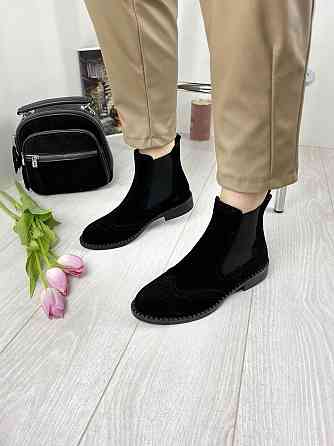 Kadar Черевики жіночі KADAR чорні натуральна замша весна-осінь высота 11см размер 36р.37р.38р. Коломия