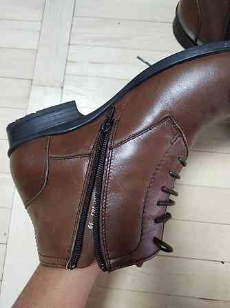 Мужские ботинки кожаные 39 коричневый Киев