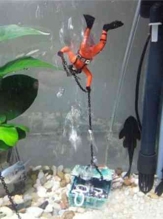 Водолаз декор в акваріум різнобарвний Київ