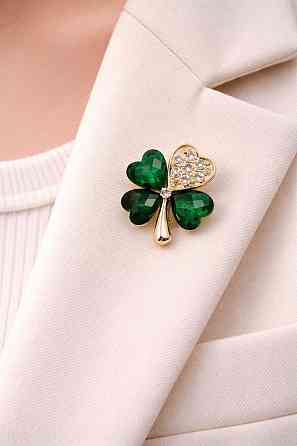 Брошь четырехлистник зеленый клевер со стразами, брошь на удачу 3×2.5 см Киев
