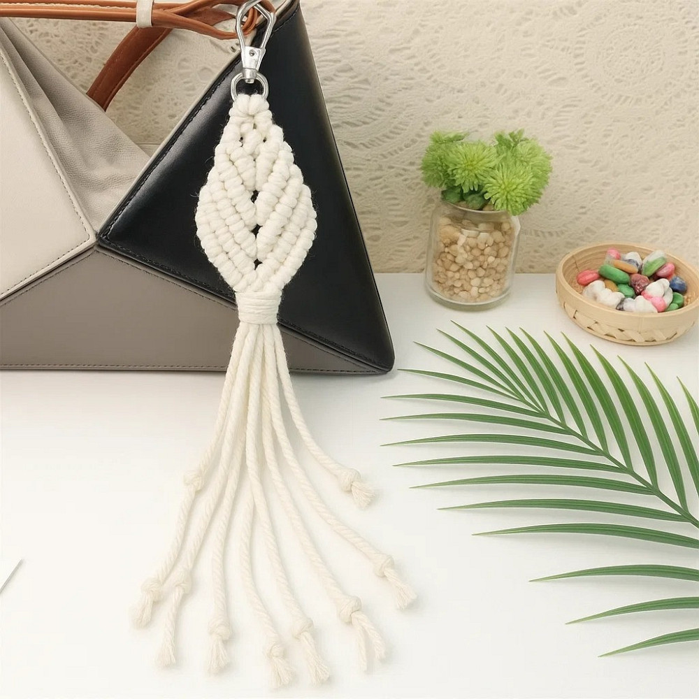 Набор макраме ручного вязания и для рукоделия брелока 