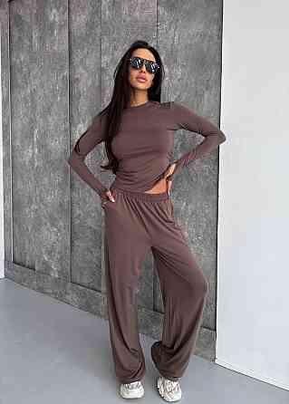 Женский стильный базовый костюм из мягкой эластичной ткани. Мокко, 46/48 Одесса