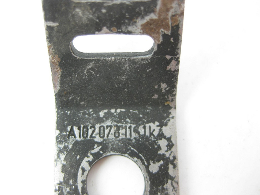 Mercedes-Benz  A1020781141 Кріпильна пластина проводки двигуна ML W163 W164 GL X164 S-Class W220 W221 C-Class W203 E-Class W211 CL C215 C216 CLK C209 Одесса - изображение 8