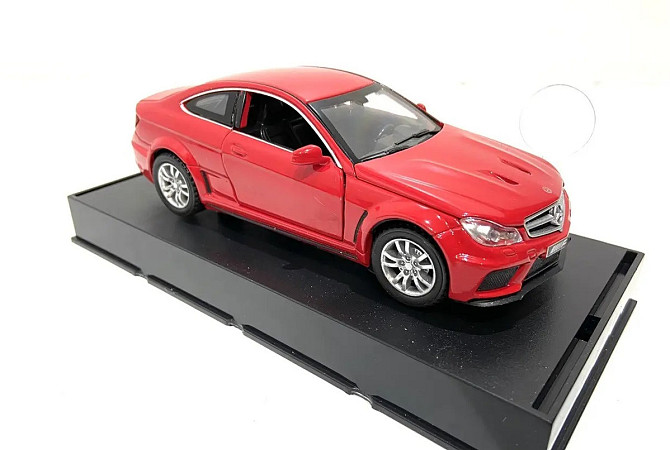 Машинка TK Union Group Mercedes AMG металева 1:32 світло/звук/відчиняються двері/капіт/багажник Червона (76474) Чернігів - фото 2