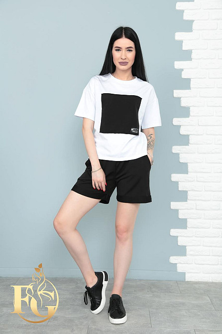 Двокольоровий костюм з шортами "Numb" оптом | Батал | Розпродаж моделі Чорний, 50-52 Київ - фото 4