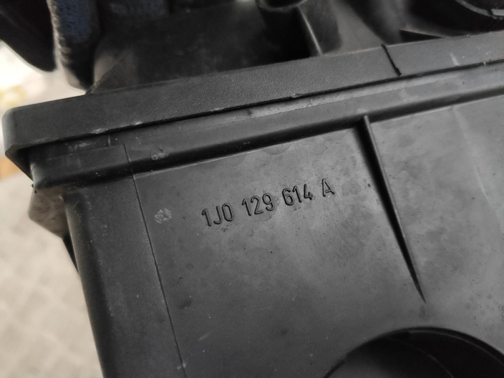 Корпус повітряного фільтра VW Golf 4 1.6 бензин 1997-2003 (1J0129614A) Ковель - фото 1