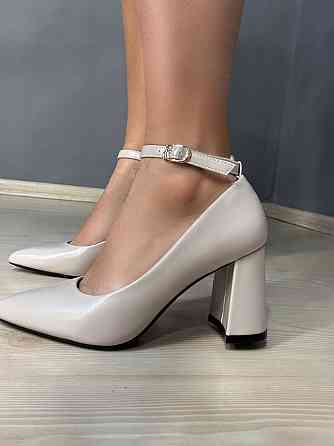 Туфлі жіночі Meideli 3190-6 човники з ремінцем на стійкому каблуку екошкіра бежеві, 37, 23,7 см Київ