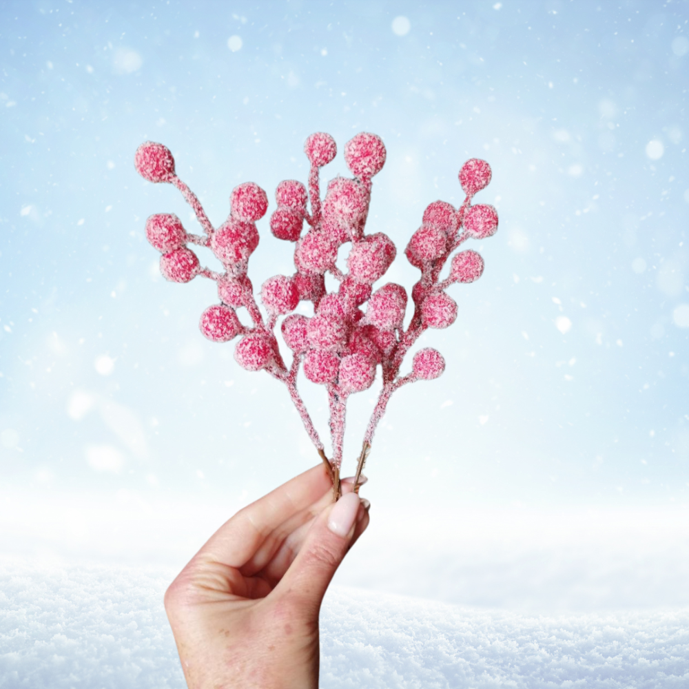 Засніжена гілочка з червоними ягодами 12 плодів 16 см Одеса - фото 4