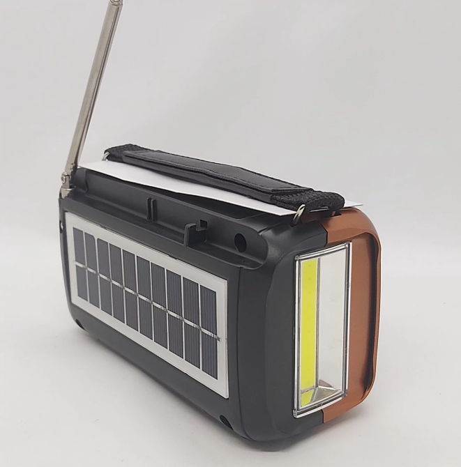Радіоприймач на сонячній батареї RD 318UBT із ліхтариком Вінниця - фото 3