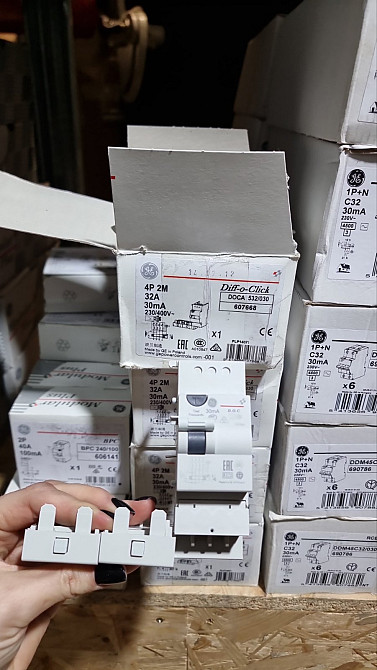 Диф. автомат, ПЗВ DOCA 532/030 32A 4P 2M Луцк - изображение 1