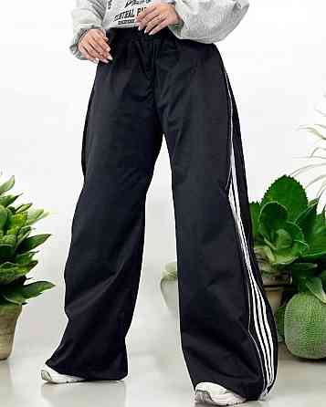 Жіночі стильні плащові штани з лампасами та блискавкою плащівка канада Одеса