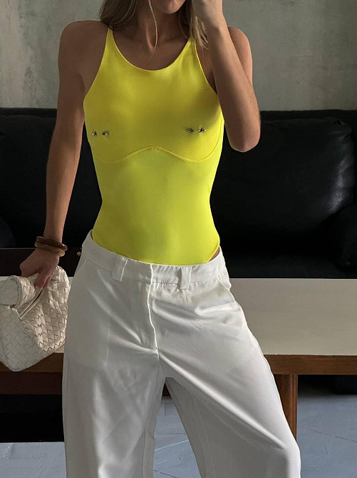 Женский стильный боди с имитацией пирсинга матовый бифлекс Желтый Одесса - изображение 1