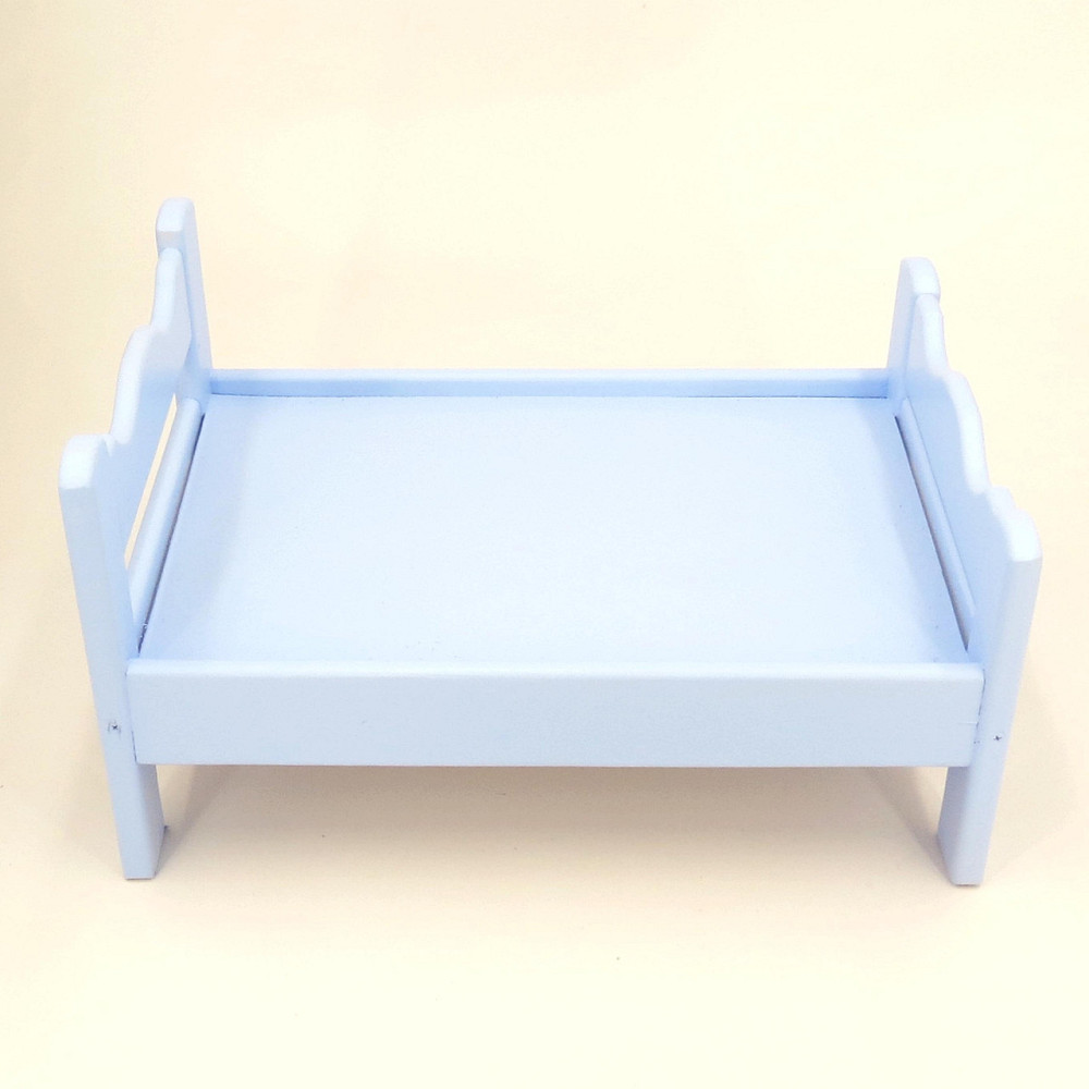 Кровать для кукол 