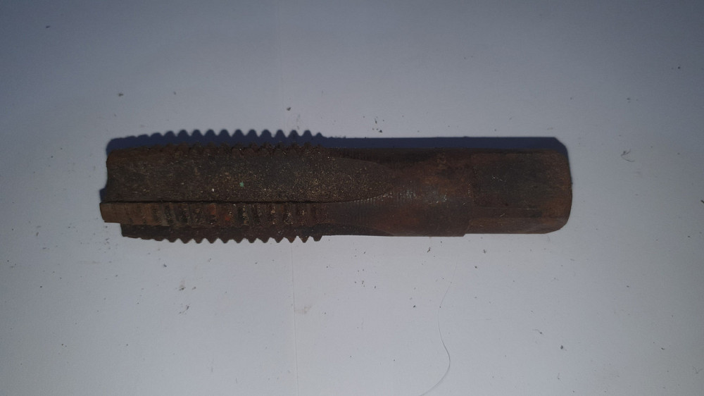 Метчики ручные М24 (0335). СССР. Харьков - изображение 1