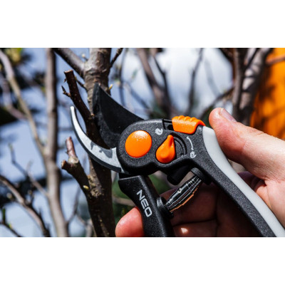 Секатор Neo Tools площинний, d різу 18мм, 200мм, 248г (15-202) Вінниця - фото 11