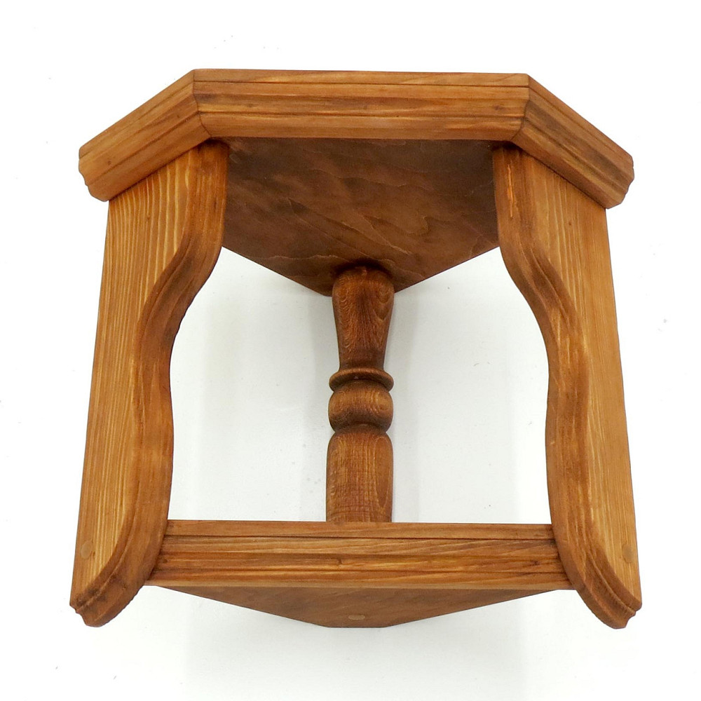 Угловая настенная полка 