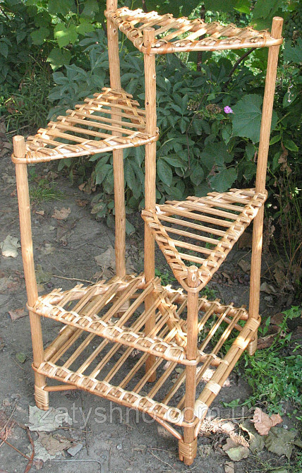 Этажерка плетеная на цветы Киев - изображение 1