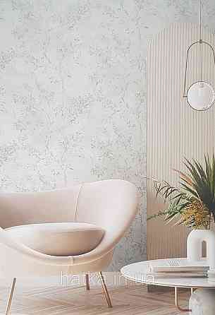 Обои виниловые на флизелине AS creation Della Natura 1.06Х10 листья ветки размытый рисунок серые на белом Киев