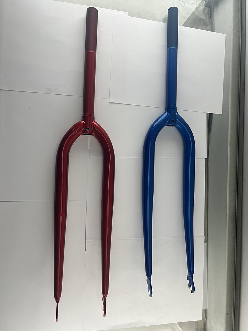 Вилка велосипедная жесткая (28) (цветная) Мукачево - изображение 1