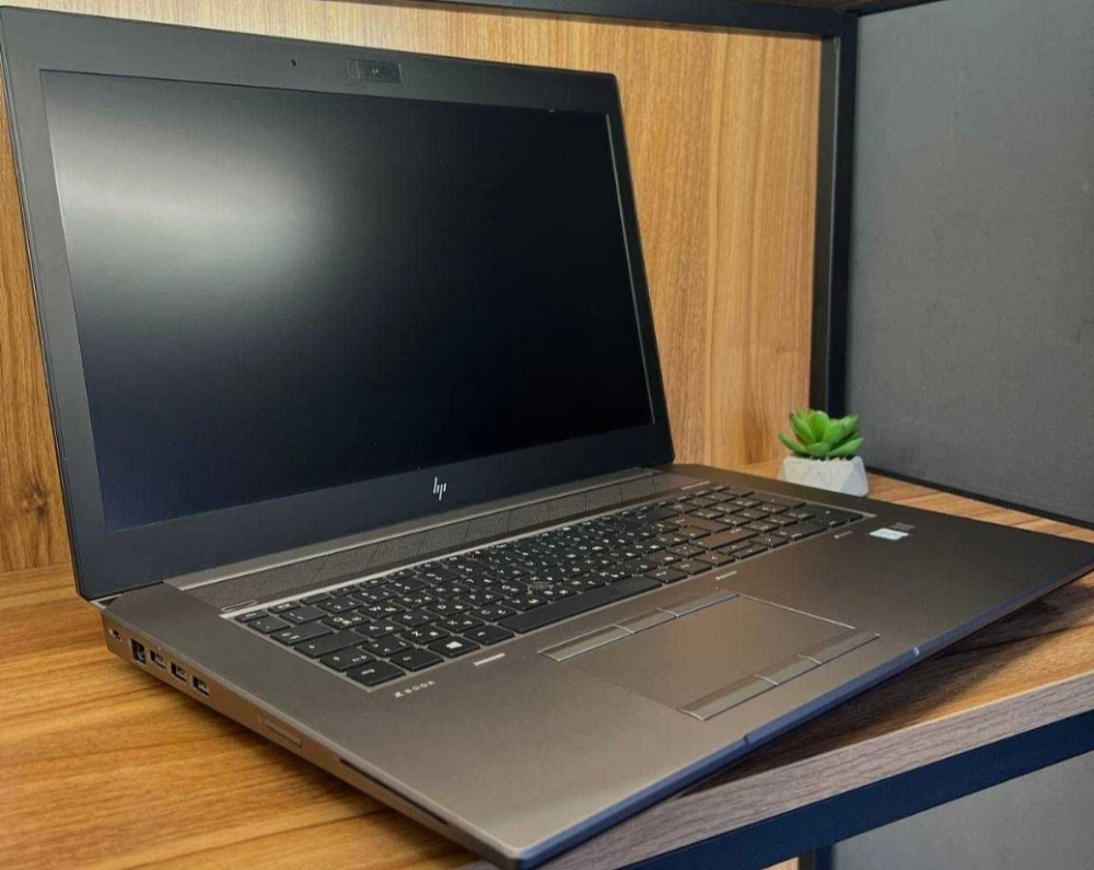 Ноутбук: HP ZBOOK 17 G5 /i7- 8850H / 32Gb. 512Gb. 17.2" FHD / Quadro P5200, 16Gb Київ - фото 3