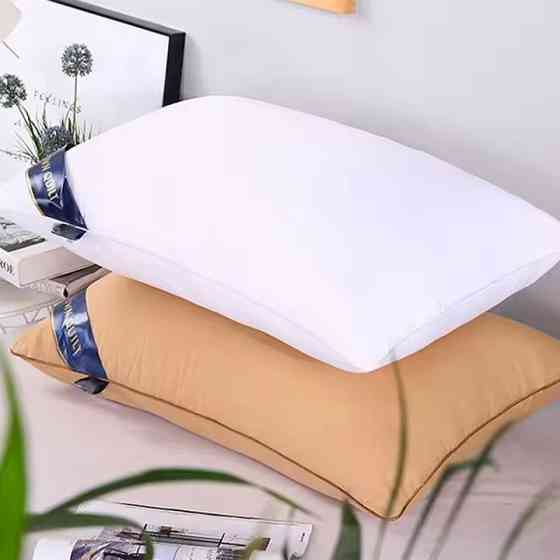 Подушка гипоаллергенная Hilton 74×48 см белая. Гостиничное качество для дома и гостиниц, 800 г,100% полиэстер Каменец-Подольский