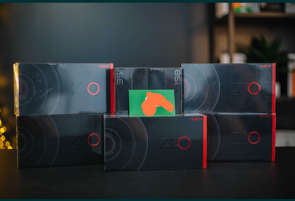 Новый NEW ZTE Nubia Z50 Ultra 12/256Gb Silver Trade in Киев - изображение 1