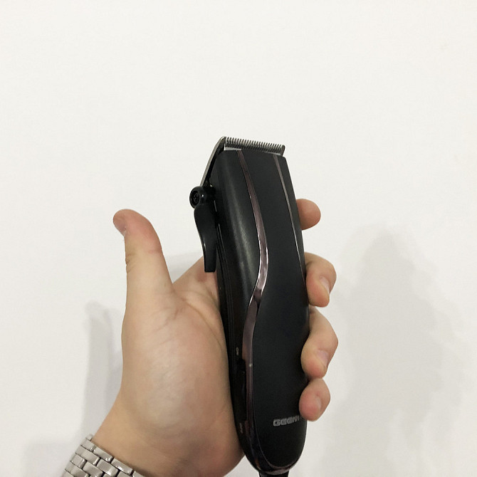 Надійна машинка для стрижки GEMEI GM-811, Професійна машинка для стрижки голови, Тример ZV-155 для скронь Київ - фото 6