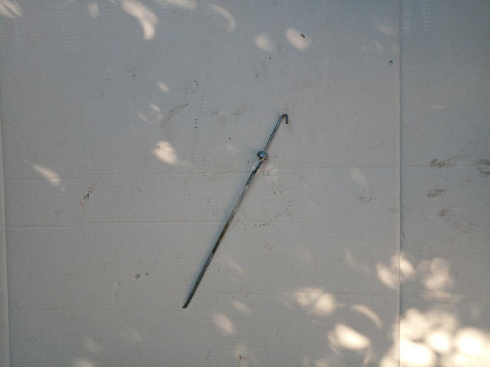 Щуп масляный ЯАЗ-204. СССР. Харьков - изображение 1