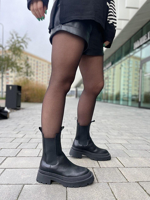 SOTHBY'S Черевики жіночі Sothby's чорні натуральна шкіра з хутром висота 18см размеры 38р.39р.4 Коломия - фото 2