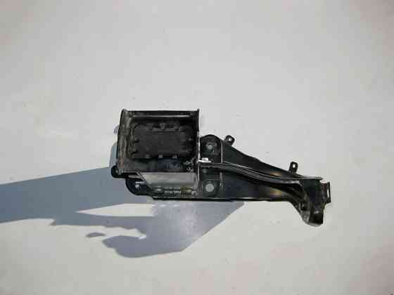 Mercedes-Benz  A2116200795 Лівий кронштейн підсилювача бампера E-Class W211 Одеса