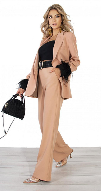 Класичний костюм із пір'ям Київ - фото 5