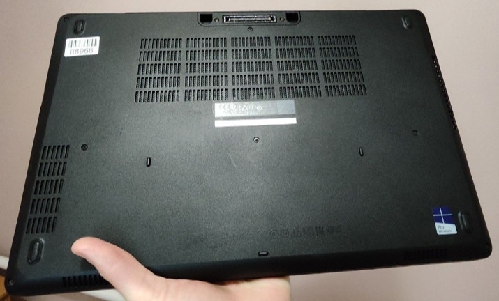 Ноутбук: DELL 5570 15.6 Full HD IPS 8/256Gb. i5-6440HD. Киев - изображение 6