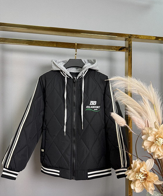 Куртка бомбер черный для мальчика подростка с лампасами 164 Николаев - изображение 1