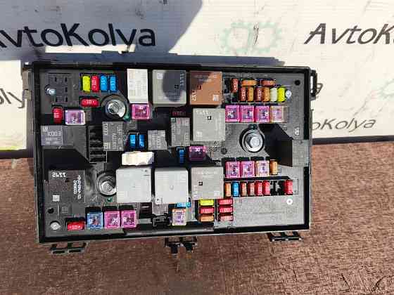 Блок запобіжників Opel Zafira C 2012-2019 (13449212) Ковель