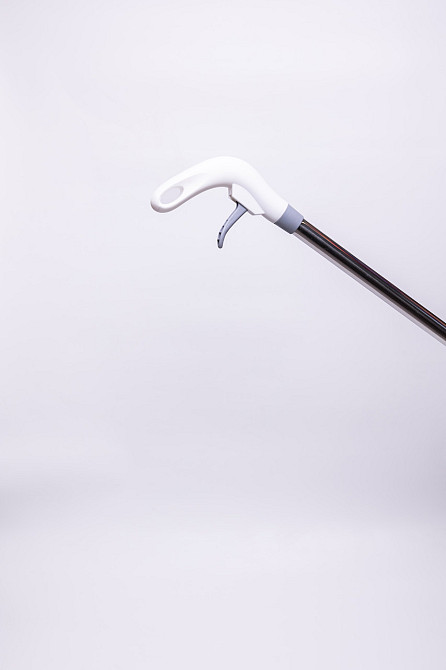 Швабра-скребок з розпилювачем для твердих поверхонь Київ - фото 5