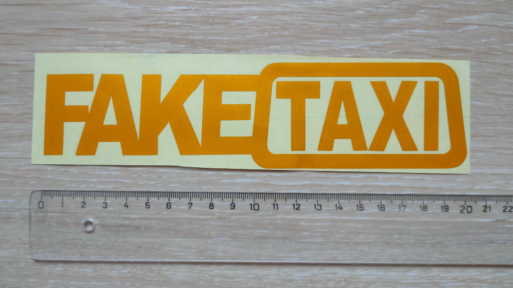 Наклейка FakeTaxi жёлтая светоотражающая на авто-м Киев - изображение 6