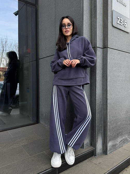 Женский теплый костюм двойка с лампасами из турецкого флиса Серый, 46/48 Одесса - изображение 3