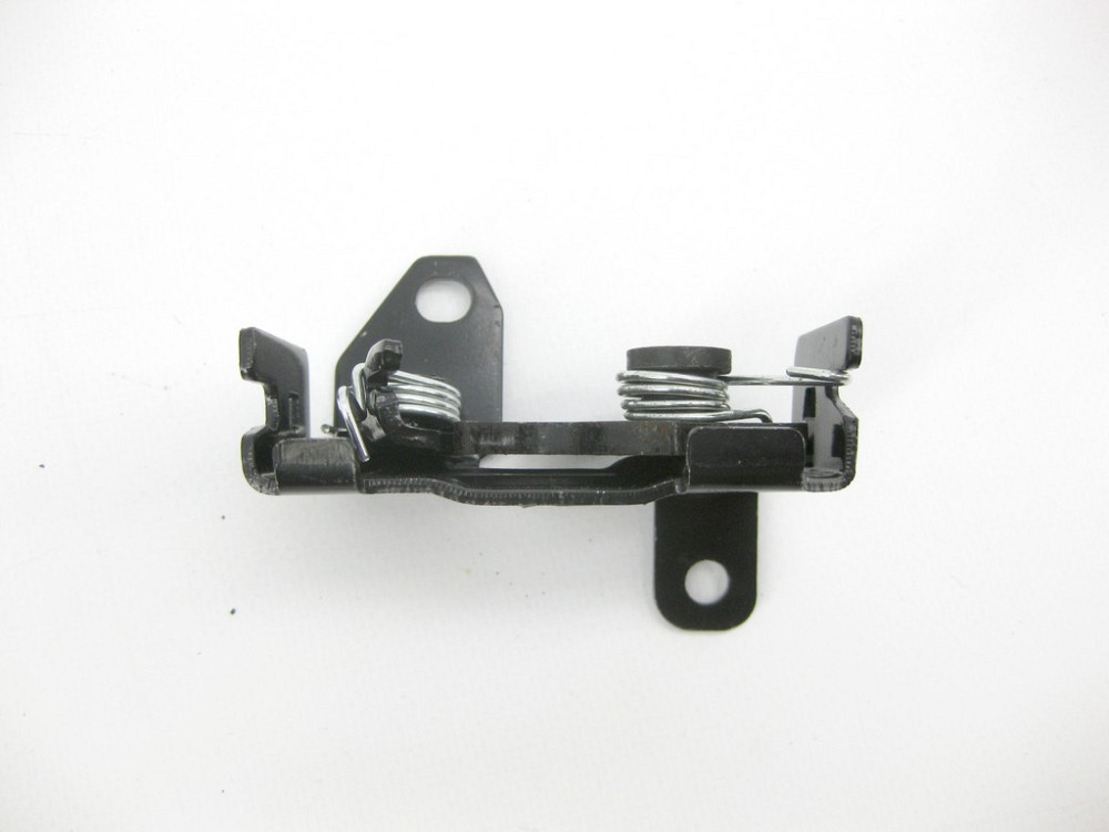 China  A2048800260 Новий замок - фіксатор капота бічний нижній E-Class W212 W213 C238 C-Class W204 W205 CLS C218 ML GLE W166 Одесса - изображение 9