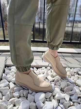 Черевики жіночі RONE бежеві натуральна шкіра висота 8см розмір 39 (4326) Коломыя