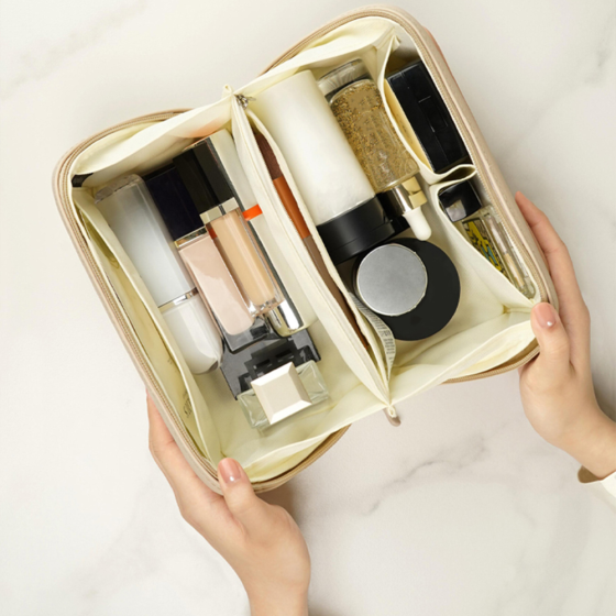 Косметичка силиконовая,дорожняя Fungoofun для аксессуаров в ваную и душ,водонепроницаемая на молнии,бежевая Каменец-Подольский