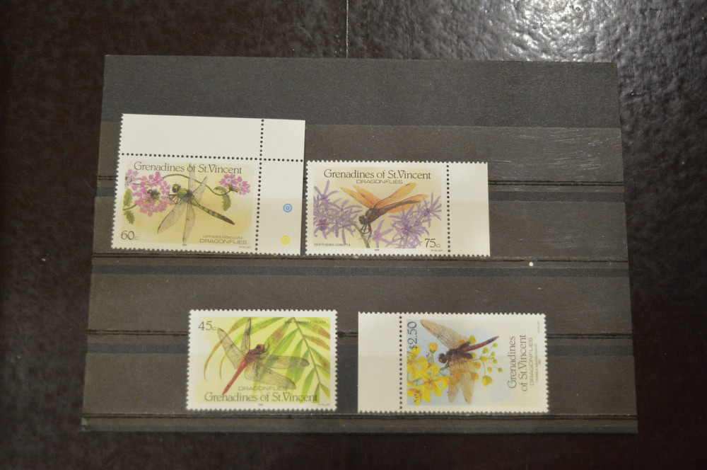 Марки. Серия. Ст. Винсент (УНЦ) Полтава - изображение 1