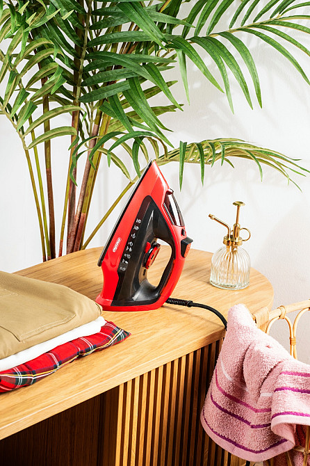 Праска Mesko MS 5031 red 3000Вт/ 400 мл/ кераміка/ ''Крапля-стоп''/автовимкнення/ червона Вінниця - фото 11