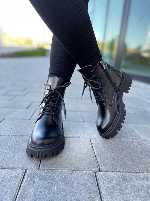 Жіночі черевики M.KRAFT чорні натуральна шкіра висота підошви 3/5 см розмір 37-40 (4827) Коломия - фото 4